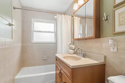 712 Saint Marys Parkway, Buffalo Grove, IL 60089 - Photo 10
