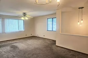 1037 Quanset Ct, Schaumburg, IL 60194 - Photo 6