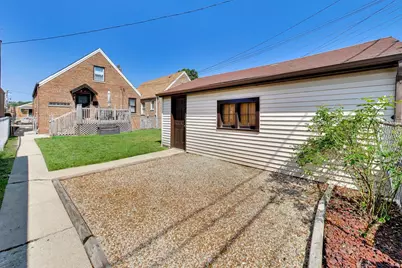 8221 S Troy Street, Chicago, IL 60652 - Photo 32
