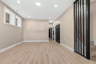 8412 S Green St, Chicago, IL 60620 - Photo 16