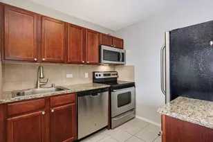 30 E Huron St, Chicago, IL 60611 - Photo 6