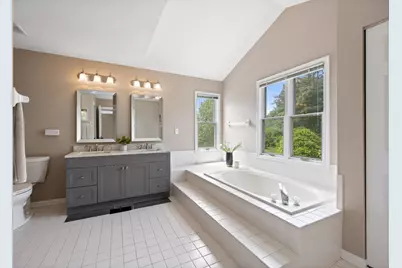 112 N Bristol Drive, Bloomingdale, IL 60108 - Photo 20
