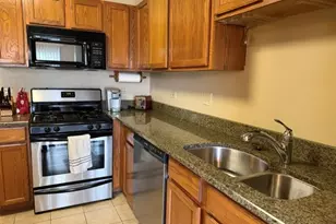 14 Dellwood Ct, Algonquin, IL 60102 - Photo 2