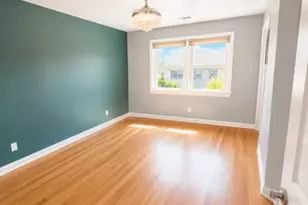 7942 W Addison St, Chicago, IL 60634 - Photo 4