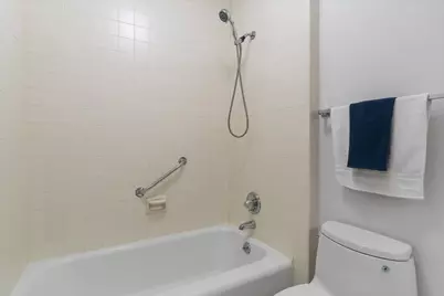 400 E Ohio Street #2003, Chicago, IL 60611 - Photo 24