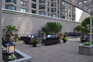 400 E Ohio St, Chicago, IL 60611 - Photo 42