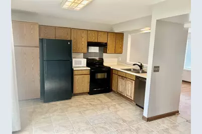2732 Wilshire Court, Aurora, IL 60502 - Photo 4