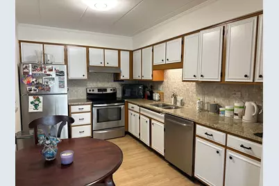 1033 Busse Highway #2A, Park Ridge, IL 60068 - Photo 8