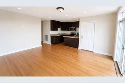3342 W 19th Street #4W, Chicago, IL 60623 - Photo 4
