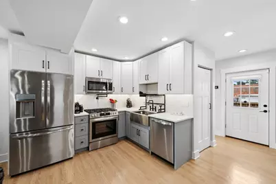 5150 N Moody Avenue, Chicago, IL 60630 - Photo 4