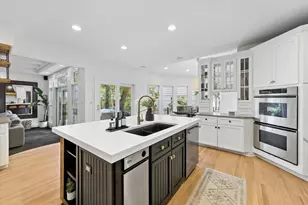 678 Oak St, Glen Ellyn, IL 60137 - Photo 14
