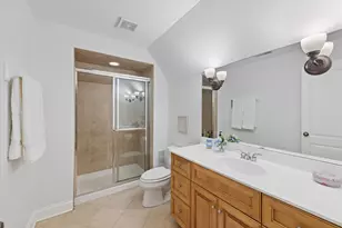 678 Oak St, Glen Ellyn, IL 60137 - Photo 30