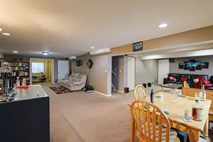 2109 Chad Ln, Montgomery, IL 60538 - Photo 32