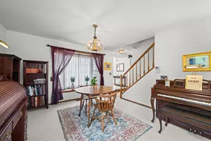1566 N Windsor Dr, Arlington Heights, IL 60004 - Photo 12