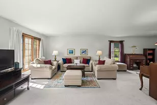 1566 N Windsor Dr, Arlington Heights, IL 60004 - Photo 14