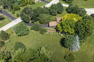 40W170 Deer Run Dr, Saint Charles, IL 60175 - Photo 38