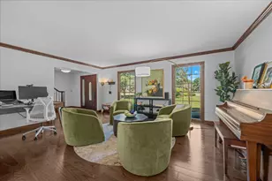 40W170 Deer Run Dr, Saint Charles, IL 60175 - Photo 12