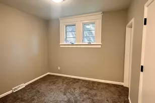 305 S Sterling St, Streator, IL 61364 - Photo 14