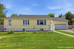 1513 12th St, Waukegan, IL 60085 - Photo 1
