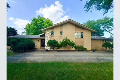 7826 Dunham Road, Downers Grove, IL 60516 - Photo 2
