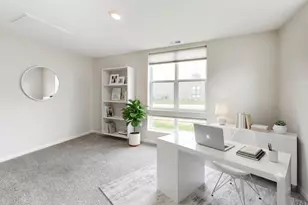 331 Summit Cir, Lombard, IL 60148 - Photo 2