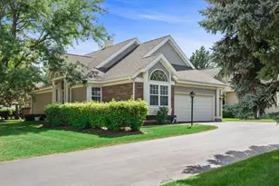 1908 N Evergreen Ave, Arlington Heights, IL 60004 - Photo 1
