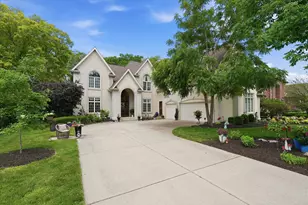 1108 Chadwick Ct, Aurora, IL 60502 - Photo 2