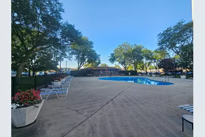 9001 Golf Road #5B, Des Plaines, IL 60016 - Photo 20