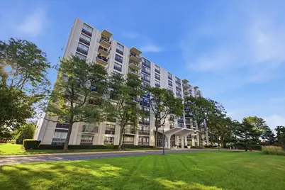 9001 Golf Road #5B, Des Plaines, IL 60016 - Photo 1
