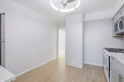 9001 Golf Road #5B, Des Plaines, IL 60016 - Photo 8