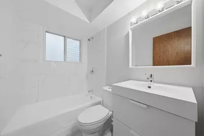 7709 W Marwood Avenue #3N, Elmwood Park, IL 60707 - Photo 8
