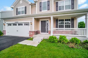 12404 S Blue Water Pkwy, Plainfield, IL 60585 - Photo 2