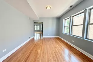 7821 S Phillips Ave, Chicago, IL 60649 - Photo 6