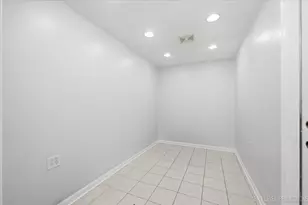 817 Stamford Ct, Schaumburg, IL 60193 - Photo 12