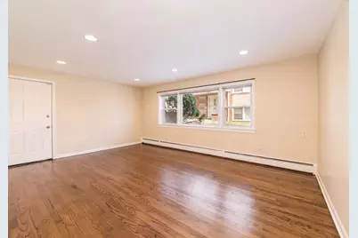2245 Des Plaines Avenue #E, North Riverside, IL 60546 - Photo 4