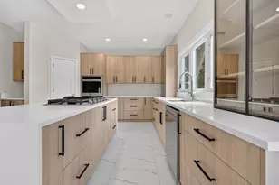 701 S Wilmette Ave, Westmont, IL 60559 - Photo 8