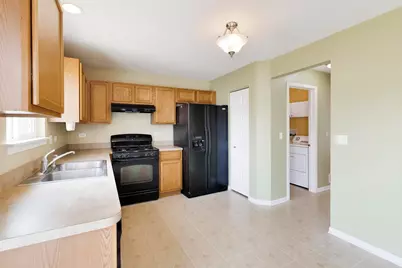 6820 Ayre Drive, McHenry, IL 60050 - Photo 10