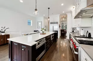 2229 W Farragut Ave, Chicago, IL 60625 - Photo 10