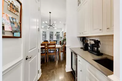 2229 W Farragut Avenue, Chicago, IL 60625 - Photo 14
