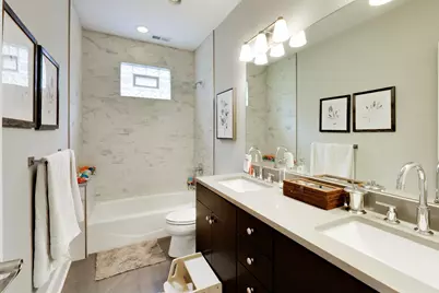 2229 W Farragut Avenue, Chicago, IL 60625 - Photo 26