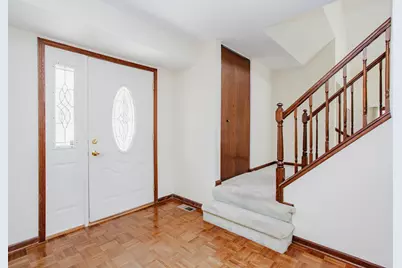 358 E Beech Drive, Schaumburg, IL 60193 - Photo 2
