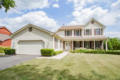 358 E Beech Drive, Schaumburg, IL 60193 - Photo 1