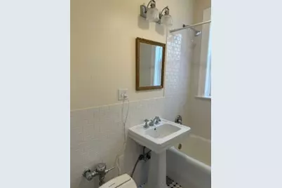 2432 W Greenleaf Avenue #2, Chicago, IL 60645 - Photo 12