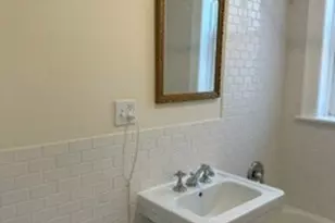 2432 W Greenleaf Ave, Chicago, IL 60645 - Photo 12