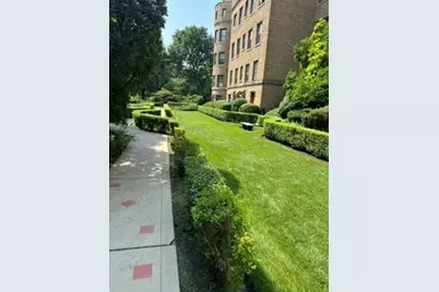 2432 W Greenleaf Avenue #2, Chicago, IL 60645 - Photo 24