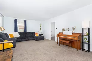 17638 Roosevelt Ave, Homewood, IL 60430 - Photo 6