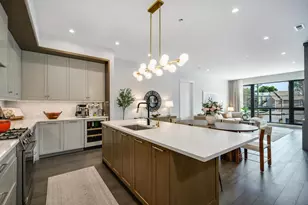 3037 N Lincoln Ave, Chicago, IL 60657 - Photo 14