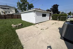 [Address not provided], Oak Lawn, IL 60453 - Photo 6