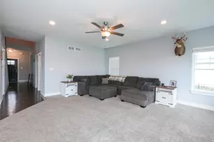 1695 Condor Dr, Manteno, IL 60950 - Photo 16