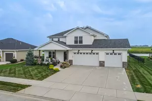 1695 Condor Dr, Manteno, IL 60950 - Photo 2